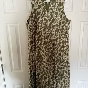 Wonderly Olive Floral Midi Dress